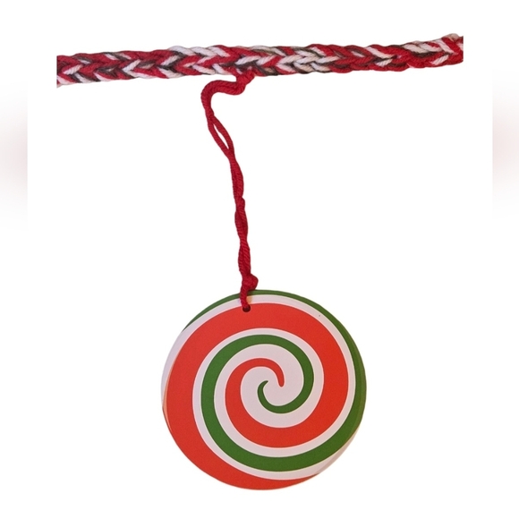 Hand Crafted Holiday Garlan Crochet Red White Green Candy Theme Upcycled Paper - Picture 13 of 17